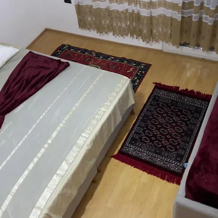 Welcoming House W/ Wi-fi + Private Bathroom Apartman Tirana
